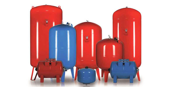 انواع مختلف منبع انبساط در موتورخانهها انواع مختلف منبع انبساط در موتورخانه ها