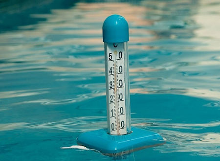 تست دمای آب استخر تست دمای آب استخر